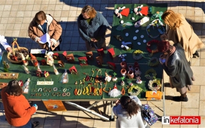 Χριστουγεννιάτικο bazaar από την «ΜΕΤΑΒΑΣΗ» στην Πλατεία Καμπάνας