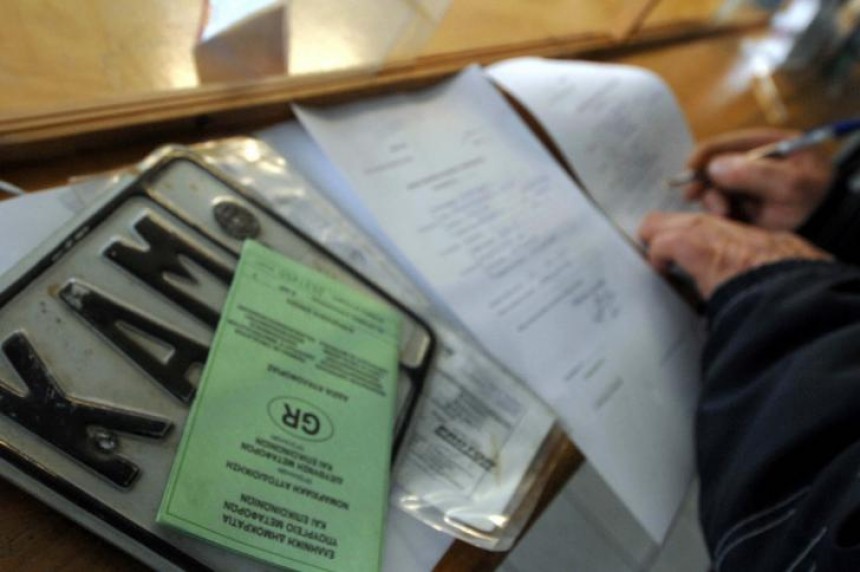Επιστρέφονται διπλώματα, πινακίδες και άδειες εν όψει των Βουλευτικών εκλογών