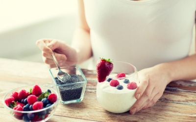 5 νόστιμα πρωινά σνακ που σε βοηθούν να χάσεις βάρος μέσα στην ημέρα