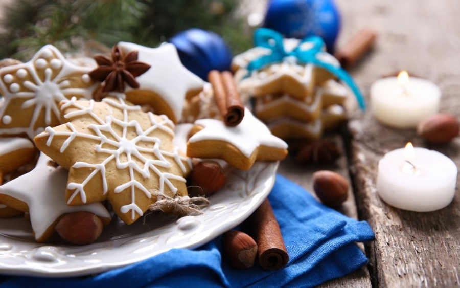 Τα χριστουγεννιάτικα μπισκότα του Άκη Πετρετζίκη είναι άπαιχτα και μπορείς να τα κάνεις στο σπίτι!