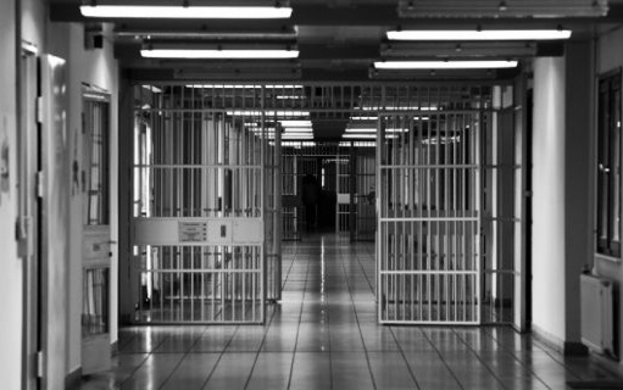 Πάτρα: Κατάπιε 61 συσκευασίες ναρκωτικά για να τα «περάσει» μέσα στη φυλακή
