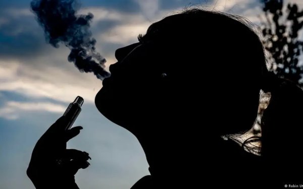 «Πιθανώς καρκινογόνα» τα ηλεκτρονικά τσιγάρα