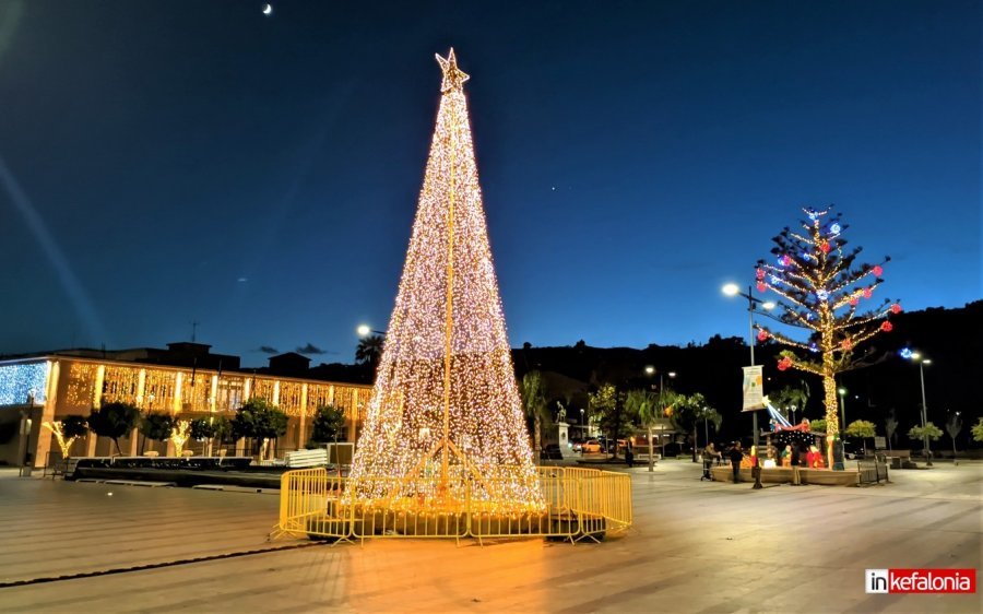 Σήμερα το άναμμα του Χριστουγεννιάτικου δέντρου στο Αργοστόλι με πλούσιο πρόγραμμα εκδηλώσεων