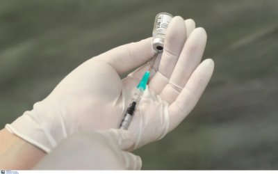 Πιθανώς να τελειώσει η πανδημία το 2022 αλλά με εμβόλιο κάθε χρόνο, λέει η Moderna
