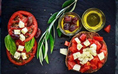 Μεσογειακή διατροφή: Οι λόγοι για τους οποίους διακρίθηκε ως η κορυφαία δίαιτα ακόμη μία φορά