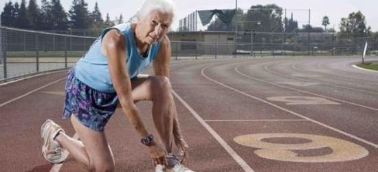 86χρονη έτρεξε στον Μαραθώνιο επί 8 ώρες και μετά πέθανε ήσυχα στον ύπνο της!