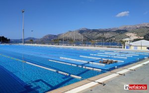 Παραδόθηκαν η ανακαινισμένη πισίνα και τα ολοκαίνουργια αποδυτήρια του Δημοτικού Κολυμβητηρίου Αργοστολίου - Έγιναν οι πρώτες προπονήσεις
