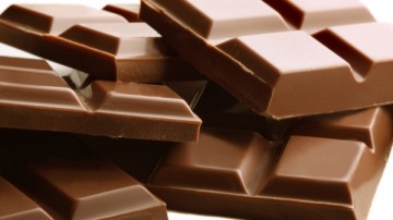 Γιατί συχνά έχουμε ακατάσχετη επιθυμία για σοκολάτα