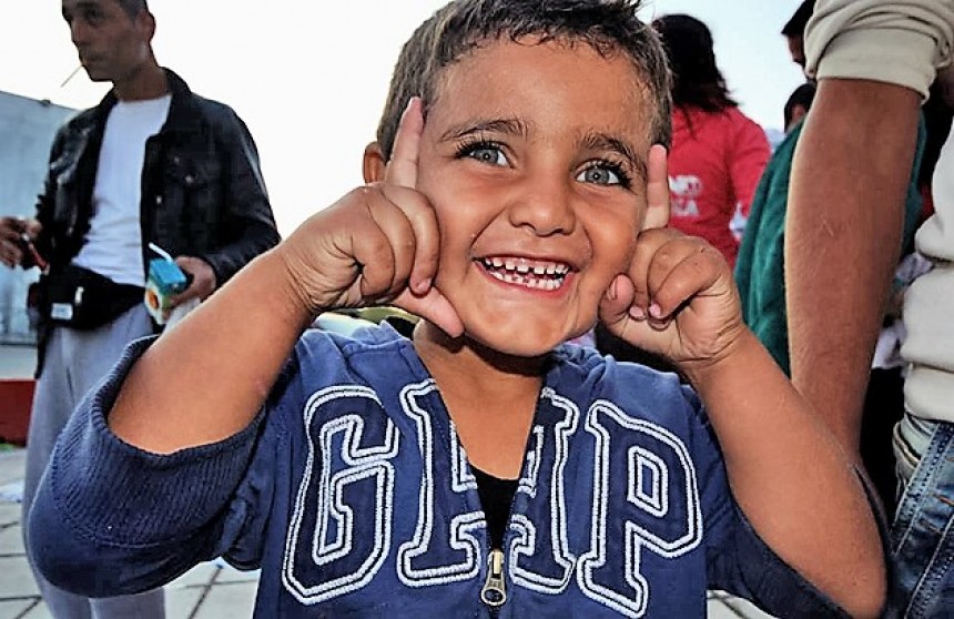 «Κάθε παιδί είναι δικό μας παιδί» : Συλλογή βοήθειας για τους πρόσφυγες, σε Αργοστόλι &amp; Ληξούρι