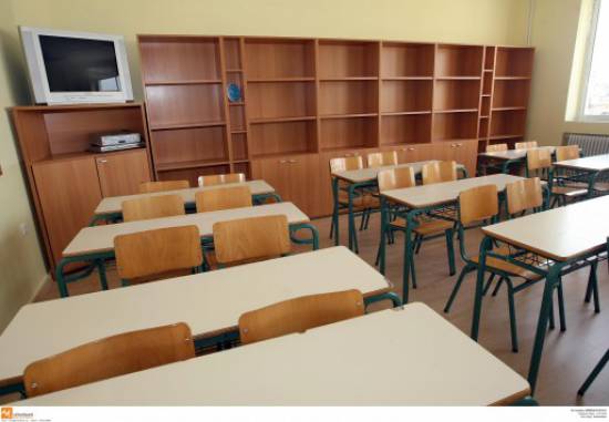 Σκάνδαλο 400 εκατ. ευρώ το χρόνο στην παιδεία - «Φάμπρικα» διορισμών με μαθητές-φαντάσματα 