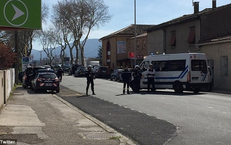 Νότια Γαλλία: Τζιχαντιστής κρατά ομήρους σε σούπερ μάρκετ - Δύο νεκροί