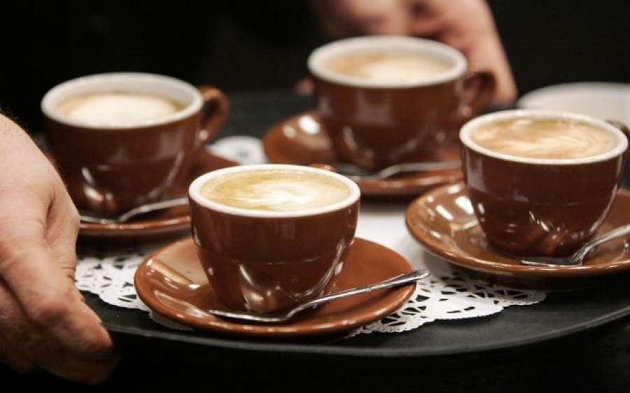 Τέσσερα σημάδια ότι ίσως πίνετε πολλούς καφέδες