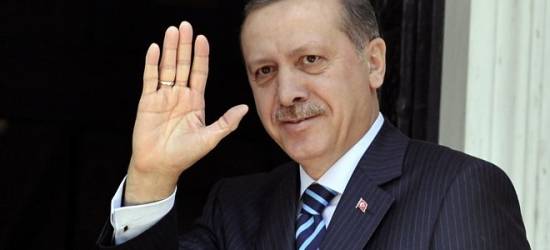 Ο Ερντογάν κόβει δια νόμου το αλκοόλ και το κάπνισμα στους Τούρκους