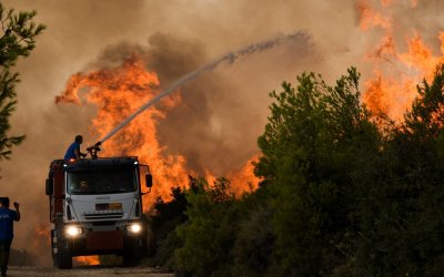 Περιοδείες του ΚΚΕ για τις πυρκαγιές στη Δυτική Ελλάδα