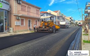 Ο Θεόφιλος απαντά για τις ασφαλτοστρώσεις του Αργοστολίου : "Σε εξέλιξη έλεγχος ποιότητας, θα κάνουμε τις νόμιμες ενέργειες"