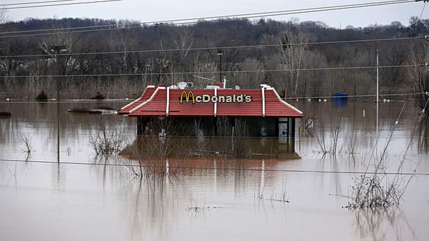 ΗΠΑ: Σαρωτικές πλημμύρες στο Μιζούρι και το Ιλινόι -Στους 49 οι νεκροί [εικόνες]