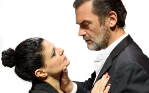 Τα «Άγουρα Κεράσια» με Τρύπη & Καζάκο στην Ιθάκη