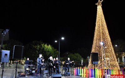 Το Αργοστόλι σε... γιορτινούς ρυθμούς! – Η υπέροχη Χριστουγεννιάτικη συναυλία του Δήμου Αργοστολίου! (εικόνες/video)