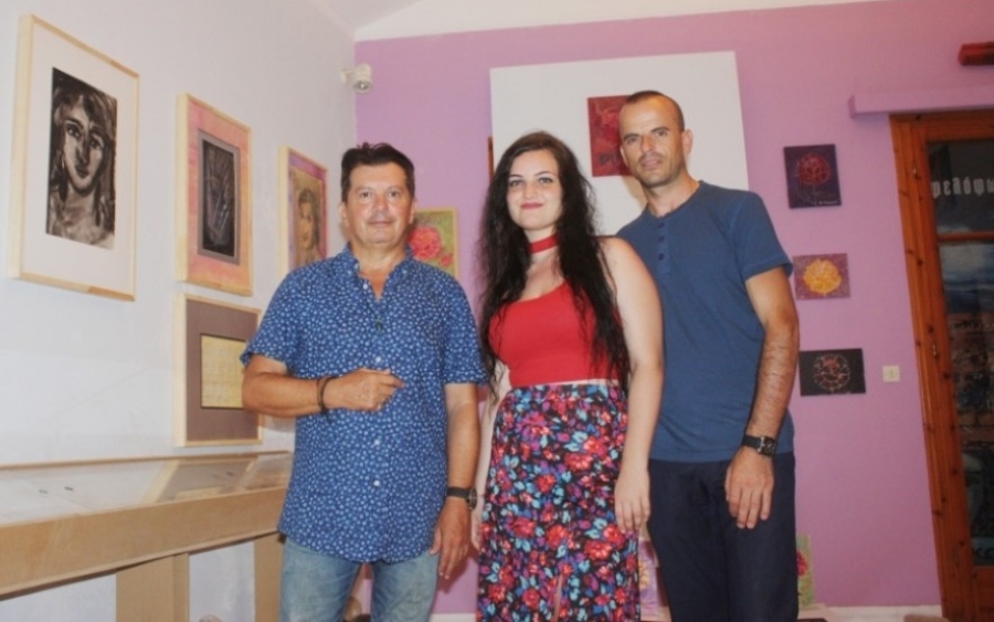 Συνεχίζεται με μεγάλη επιτυχία η έκθεση του Κώστα Ευαγγελάτου στη Villa «Ροδόπη» (εικόνες)