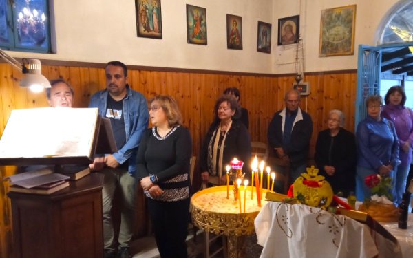 Σε ζεστό και γιορτινό κλίμα ο Εσπερινός του Αγίου Νικολάου στα Τρωιαννάτα