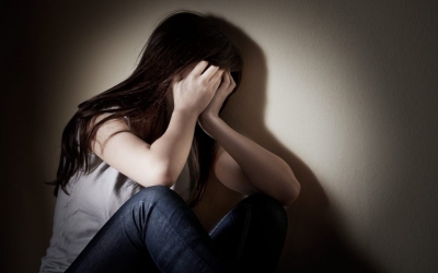 Ανατριχίλα από τον βιασμό 13χρονης στην Κρήτη – «Νάρκωνε τον πατέρα και βίαζε την κόρη του»