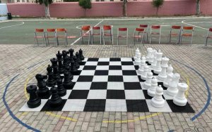 Ο Σκακιστικός Σύλλογος Κεφαλονιάς για την υπαίθρια σκακιέρα στο 2ο Δημοτικό Ληξουρίου
