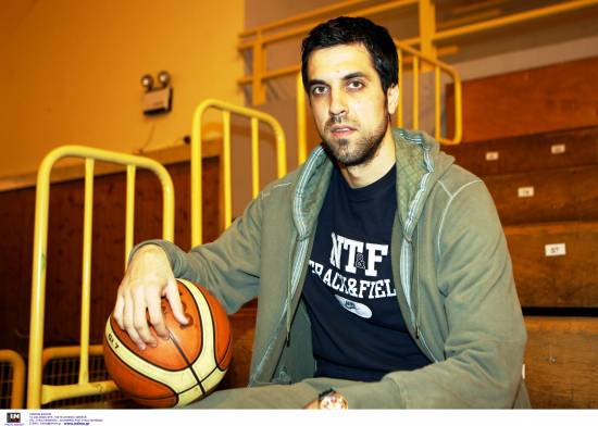 Ο Νίκος Χατζής στο 2ο Basketball Camp στο Ληξούρι