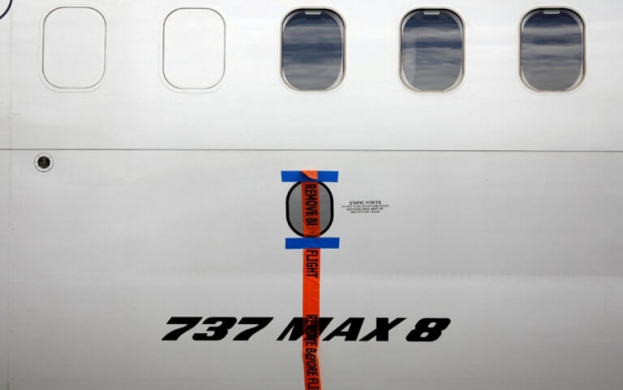 Boeing 737 Max: Νέα αποκάλυψη - Tο αεροπλάνο έχανε ύψος και οι πιλότοι προσπαθούσαν να καταλάβουν τι έπρεπε να κάνουν από το βιβλιαράκι με τις οδηγίες!
