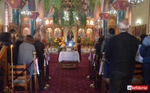 Αργοστόλι: Πλήθος πιστών και σήμερα στην Μητρόπολη για να προσκυνήσουν τα ιερά λείψανα του Αγίου Λουκά του Ιατρού Συμφερουπόλεως (εικόνες)