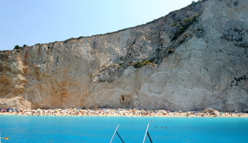 Η ομορφότερη παραλία της Λευκάδας μετά το σεισμό [Εικόνες - βίντεο]