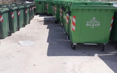 Δήμος Ληξουρίου: Παρελήφθησαν 50 νέοι κάδοι απορριμμάτων (εικόνες)