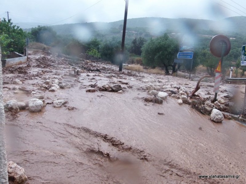 Πλημμύρες και καταστροφές και στον Καραβόμυλο Σάμης (εικόνες)