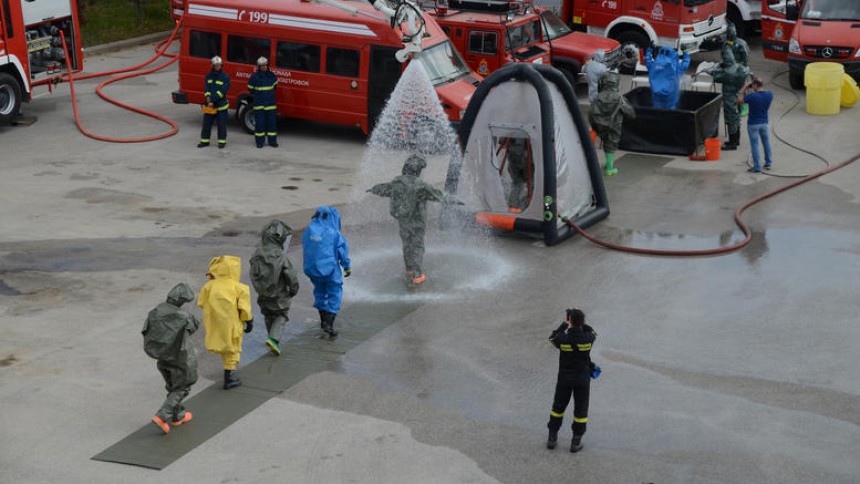 Άσκηση για τρομοκρατική επίθεση στο μετρό της Αθήνας με Sarin [εικόνες]