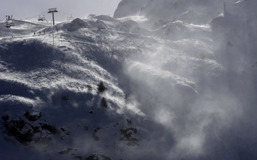 Χιονοστιβάδα στις Γαλλικές Άλπεις καταπλάκωσε σκιέρ, φόβοι για πολλούς εγκλωβισμένους