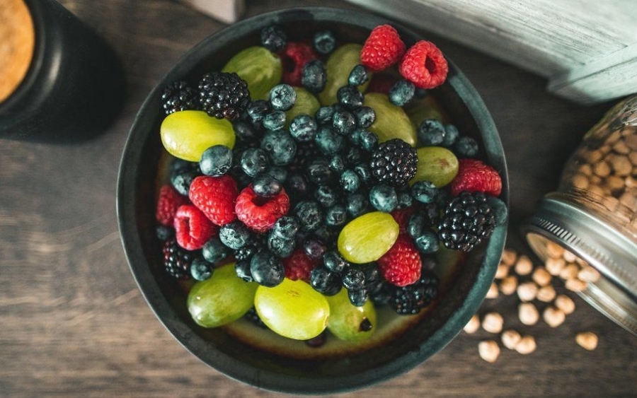 Τα 7 φρούτα που έχουν την υψηλότερη περιεκτικότητα σε ζάχαρη - Ποια να αποφύγεις αν είσαι σε δίαιτα