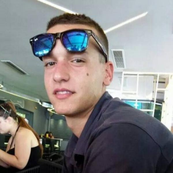 Πάτρα: Θρήνος για το 19χρονο παλικάρι που σκοτώθηκε στο Βόλο - Τα μηνύματα των φίλων του στο facebook