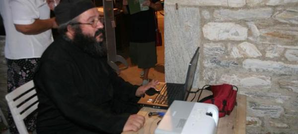 «Απεταξάμην» το διαδίκτυο -Η Ιερά Σύνοδος βάζει φρένο στο ίντερνετ για κληρικούς και μοναχούς