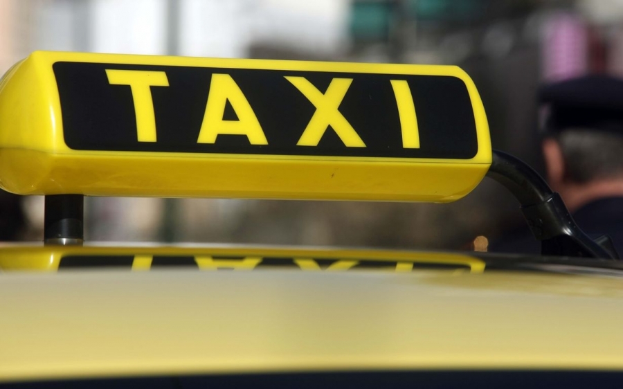 Τέλος στους αγενείς ταξιτζήδες - Πρόστιμα έως και 4.000 ευρώ