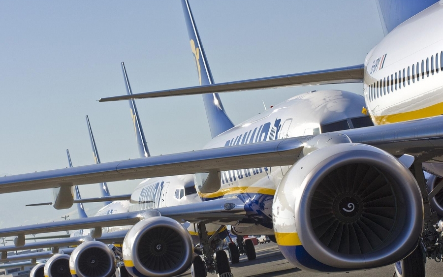 Ryanair: Ακυρώνει 2.000 πτήσεις μέχρι το τέλος Οκτωβρίου