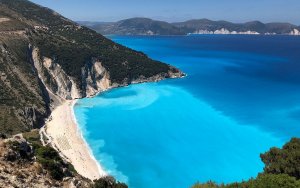 Αυτές είναι οι παραλίες της Ελλάδας που “έριξαν” το Instagram – Στην 3η θέση ο Μύρτος!