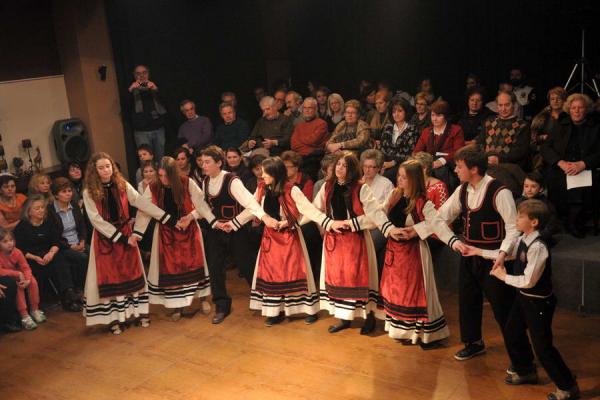 Βραδιά παραδοσιακών χορών από τον Πολιτιστικό Σύλλογο Πάστρας &quot;Το Παλιόκαστρο&quot; στις 22 Ιουνίου
