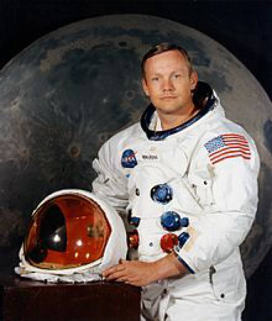 Πέθανε ο Αμερικανός αστροναύτης Νιλ Άρμστρονγκ