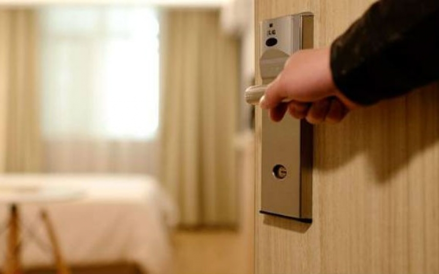 Ενοικιαζόμενα δωμάτια στα Βλαχάτα αναζητούν καμαριέρα