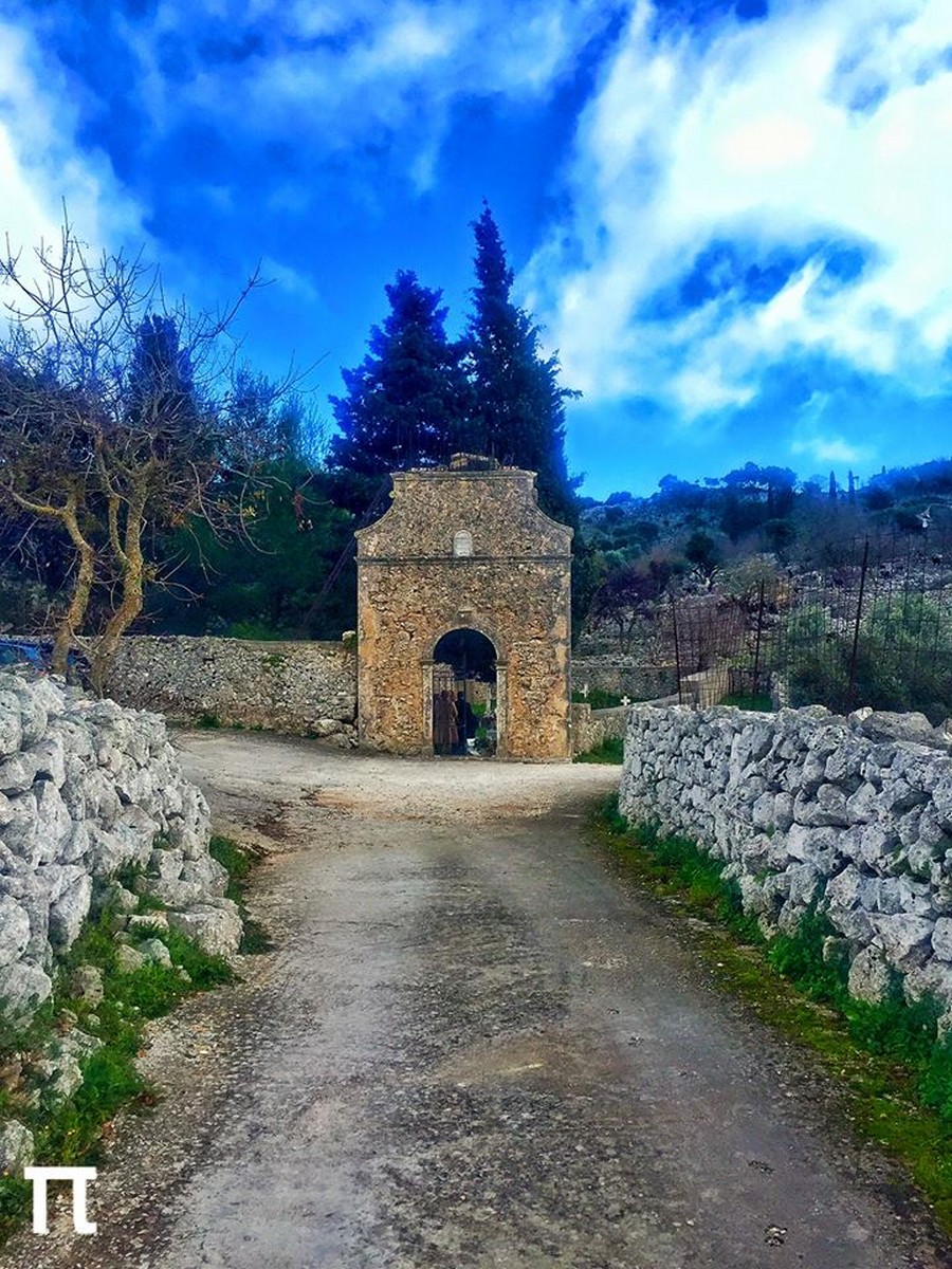 πηαγινωντας στο ναο