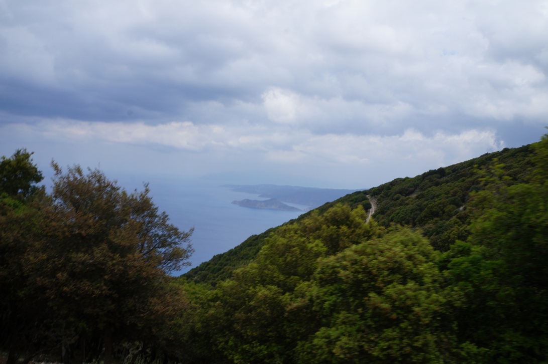 ΜΟΝΟΠΑΤΙ ΑΠΟ ΨΗΛΑ