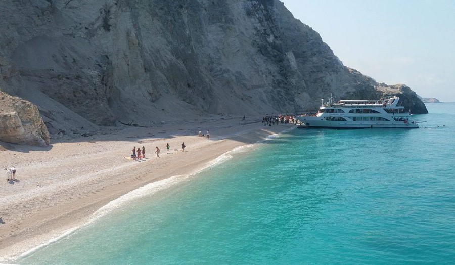 Lefkada. Egremnoi 3 