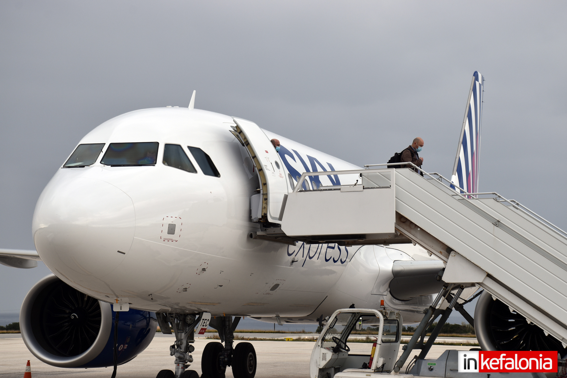 00018sky express neo a320 2