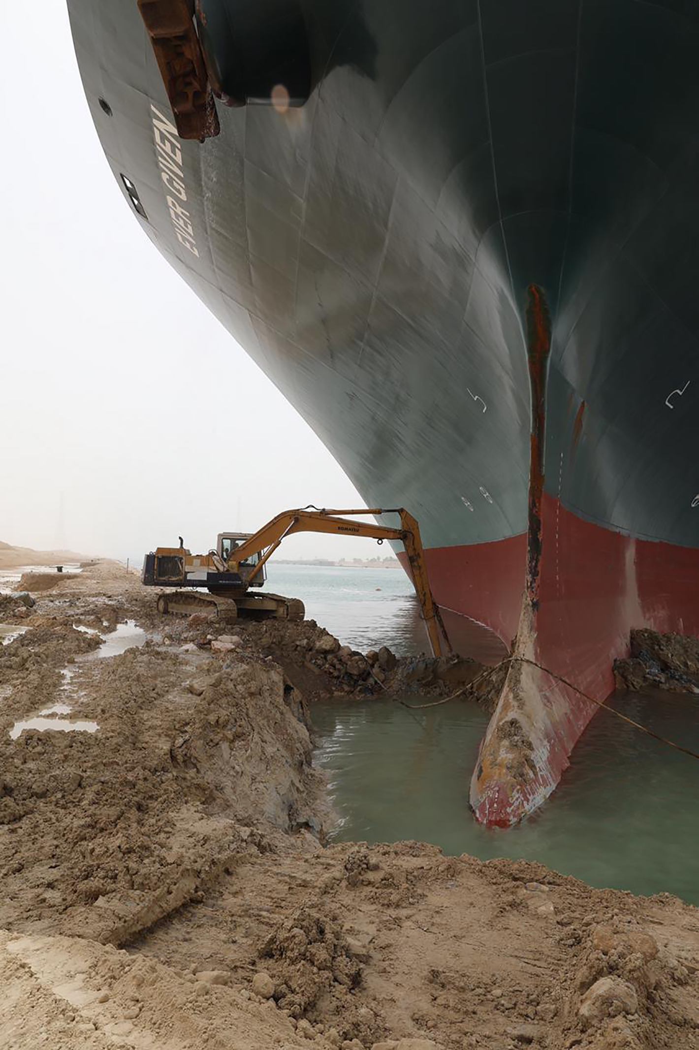 ap ploio suez