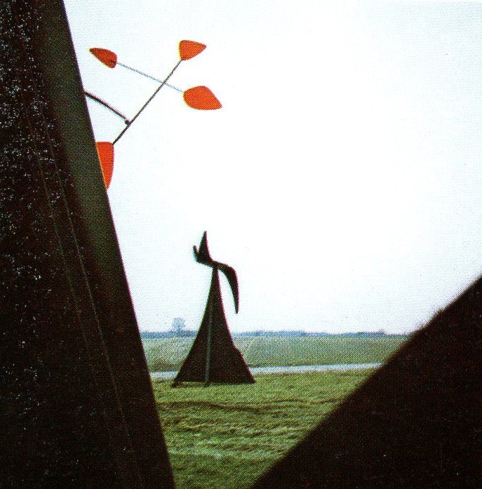 CALDER MAQUETTE MOBILE