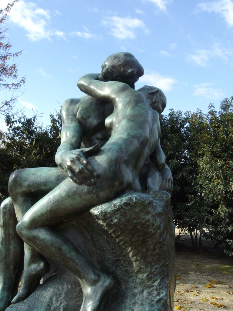 AUGUSTE RODIN ΤΟ ΦΙΛΙ photo Costas Evangelatos